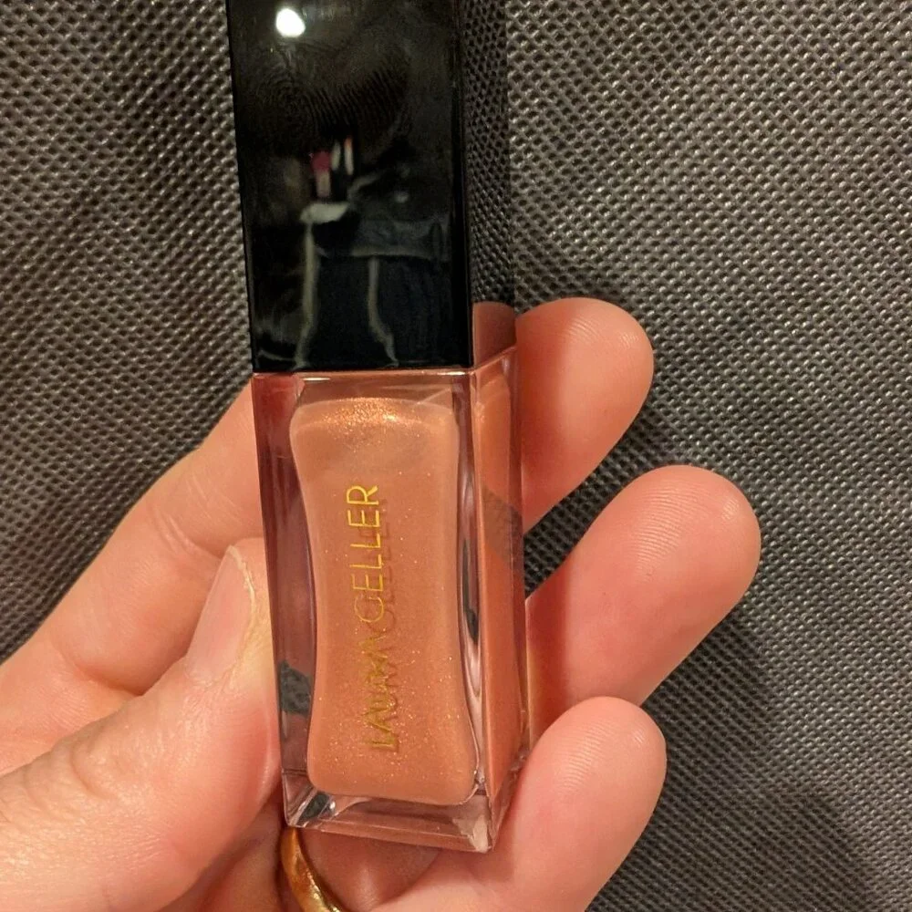 Laura Geller Fine Shine Glossy Lip Oil – Mauve Along NWT